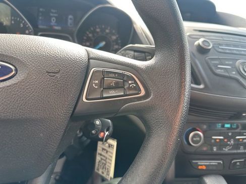 Used 2018 Ford Escape SE image 37