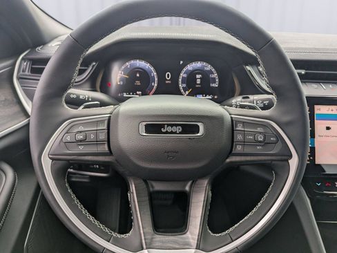 New 2026 Jeep Grand Cherokee Limited RWD image 20