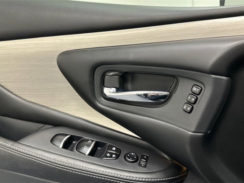 Used 2018 Nissan Murano SL image 15
