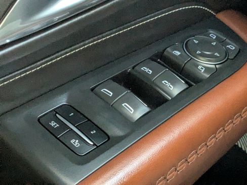 Used 2023 GMC Yukon XL Denali Ultimate image 26