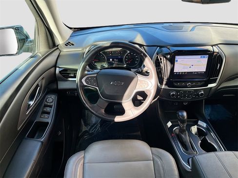 Used 2021 Chevrolet Traverse RS image 24