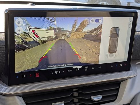 New 2026 Ford Explorer Active w/ Active Comfort Package image 24