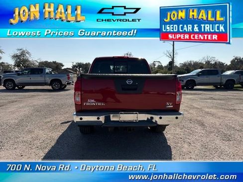 Used 2018 Nissan Frontier SV w/ Value Truck Package image 10