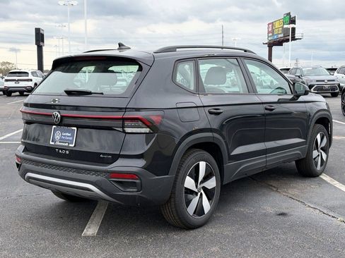 Used 2025 Volkswagen Taos S AWD/4WD image 5