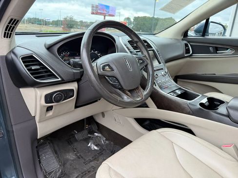 Used 2016 Lincoln MKX Reserve w/ Technology Package FWD image 15