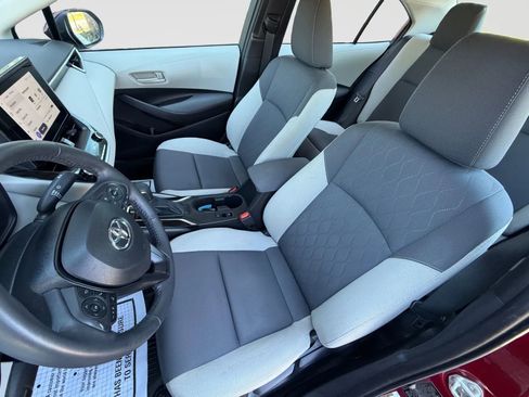 Used 2024 Toyota Corolla LE w/ LE Premium Package FWD image 13