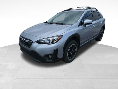 Used 2021 Subaru Crosstrek 2.0i Premium w/ Moonroof Package AWD/4WD image 1