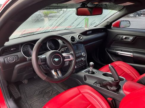 Used 2018 Ford Mustang Coupe w/ Black Accent Pkg RWD image 2