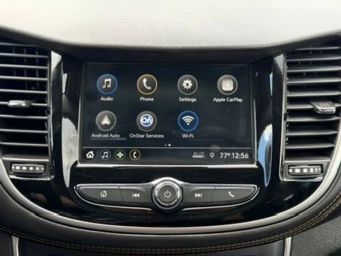 Used 2019 Chevrolet Trax LT w/ Sun & Sound Package image 35