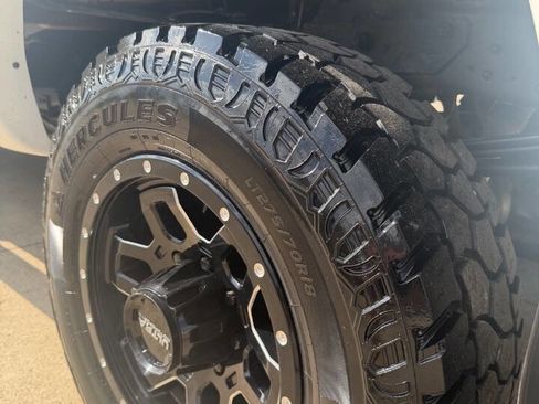 Used 2015 Ford F250 Lariat w/ Snow Plow Prep Package AWD/4WD image 12