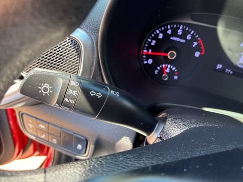 Used 2021 Kia Soul S FWD image 28
