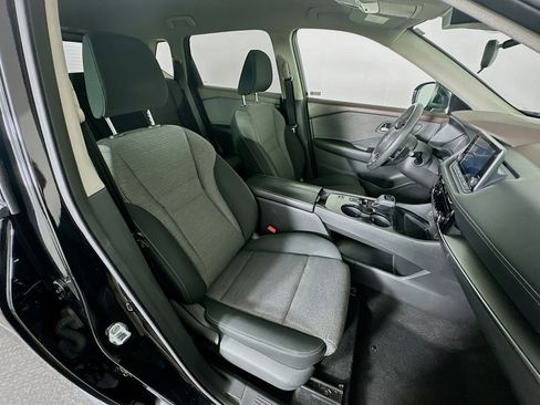 Used 2022 Nissan Rogue SV FWD image 29