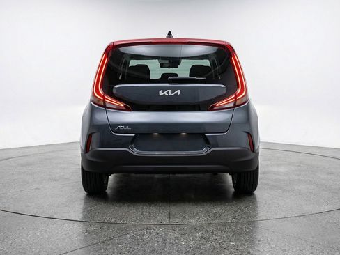 Used 2025 Kia Soul LX w/ LX Technology Package image 7