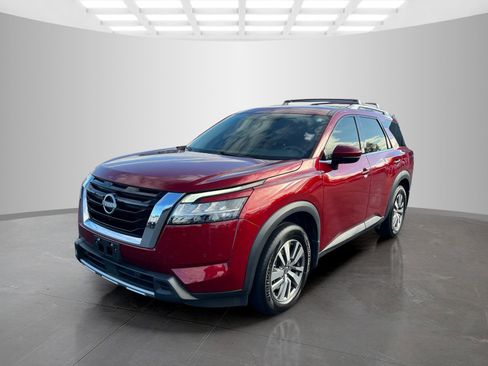 Used 2023 Nissan Pathfinder SL image 8