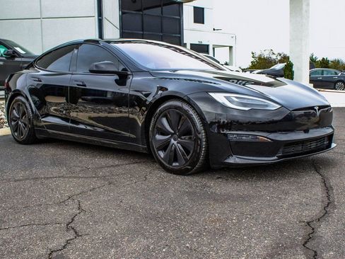 Used 2021 Tesla Model S Plaid image 3