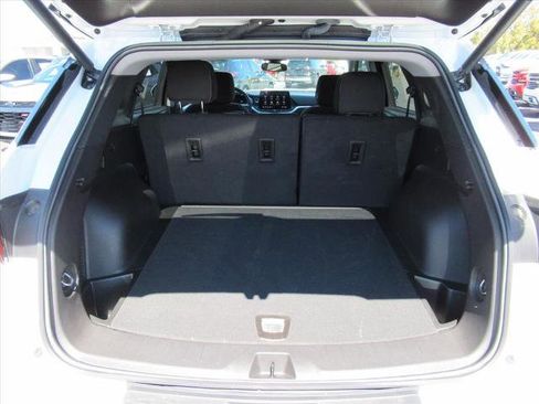 Certified 2024 Chevrolet Blazer LT w/ Convenience Package image 32