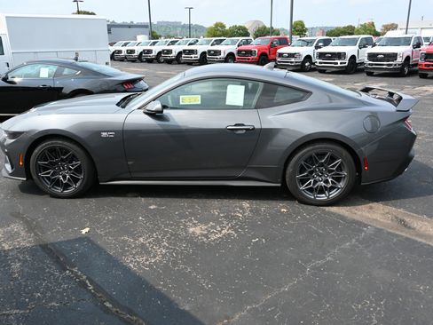 New 2025 Ford Mustang GT w/ GT Performance Package RWD image 9