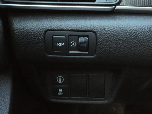 Used 2019 Honda Accord Sport image 13