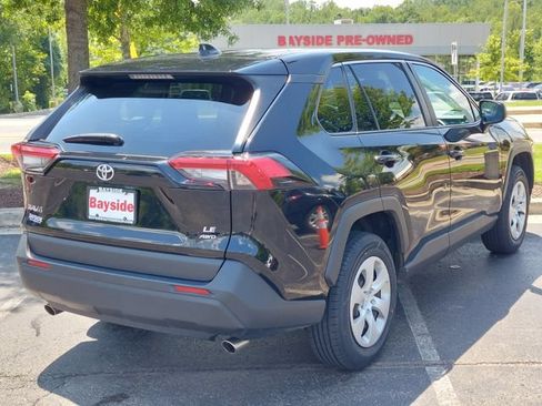 Certified 2025 Toyota RAV4 LE AWD/4WD image 17