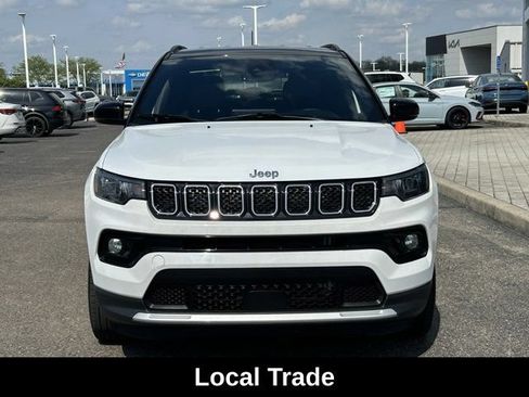 Used 2023 Jeep Compass Limited AWD/4WD image 2