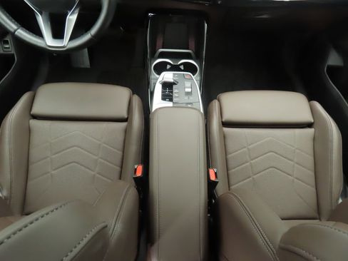 Used 2024 BMW X1 xDrive28i w/ Convenience Package image 16