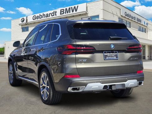 New 2026 BMW X5 xDrive50e image 7