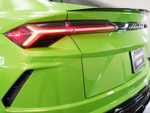 Used 2022 Lamborghini Urus image 29