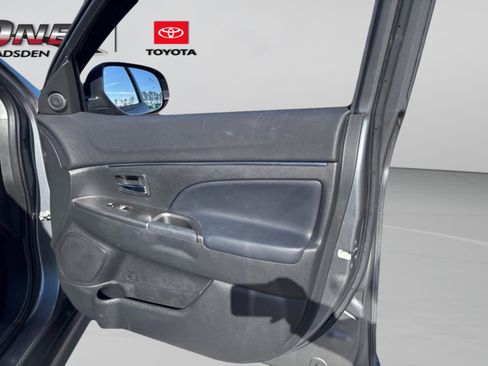 Used 2022 Mitsubishi Outlander Sport SE image 33