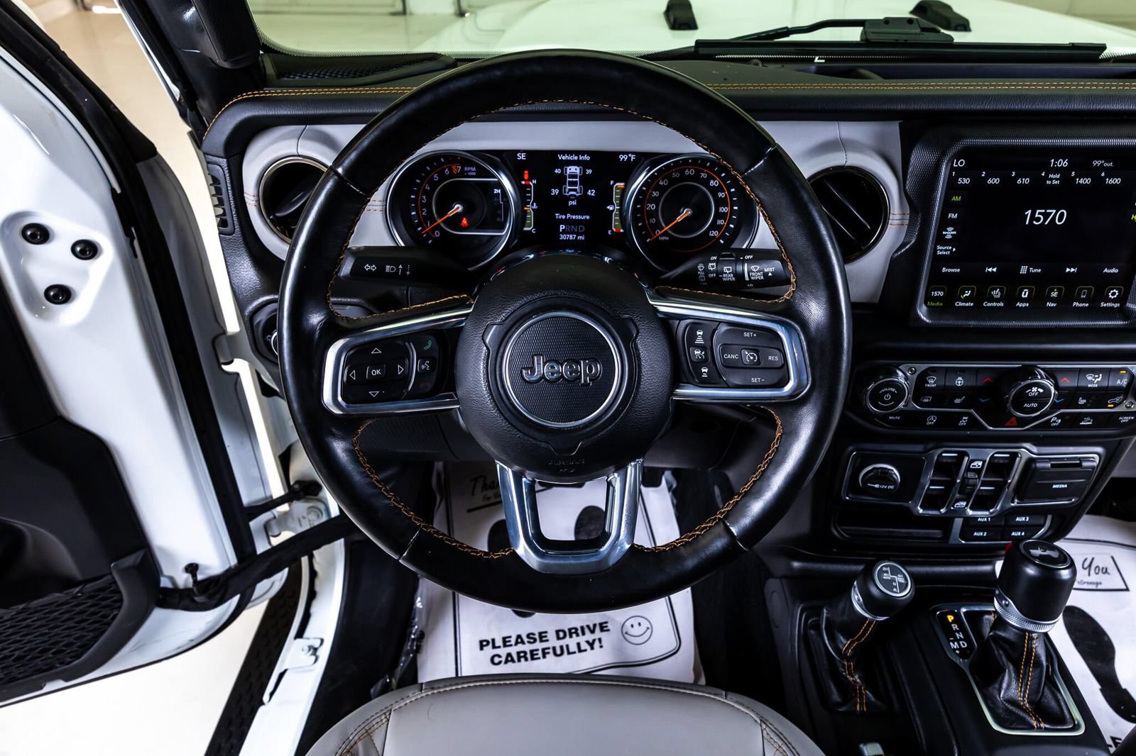 Used 2022 Jeep Wrangler Unlimited Sahara AWD/4WD image 18
