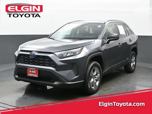 Used 2022 Toyota RAV4 LE AWD/4WD image 1
