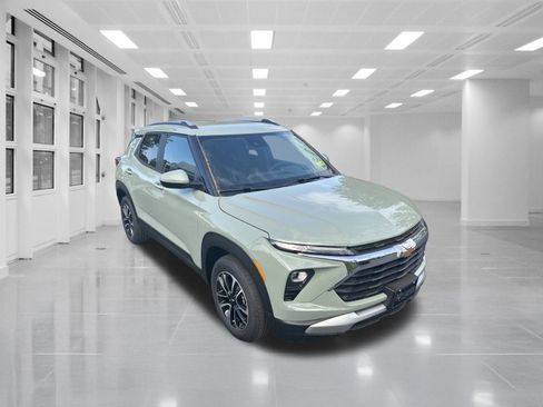 New 2026 Chevrolet TrailBlazer LT w/ Convenience Package image 3