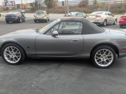 Used 2002 MAZDA MX-5 Miata SE image 15