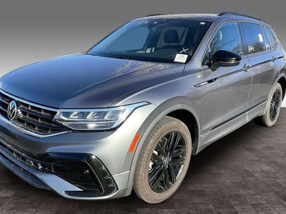 Used 2022 Volkswagen Tiguan SE R-Line
