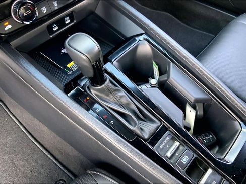 Used 2025 Honda Accord Sport image 15