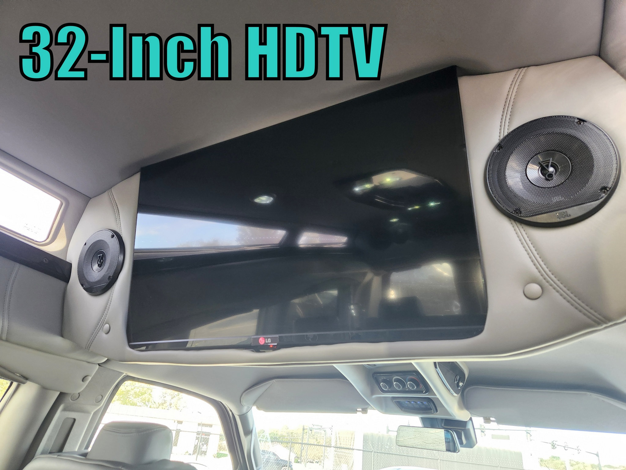 Used 2026 Chevrolet Express 2500 w/ Driver Convenience Package RWD image 9