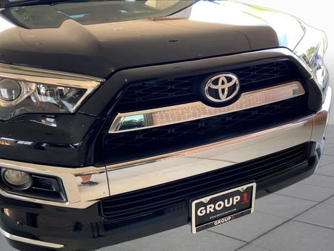 Used 2018 Toyota 4Runner Limited AWD/4WD image 30