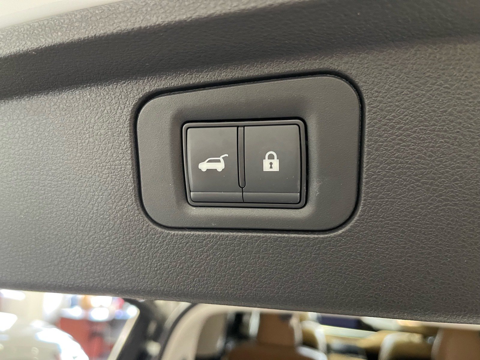 Used 2025 INFINITI QX80 Sensory AWD/4WD image 37