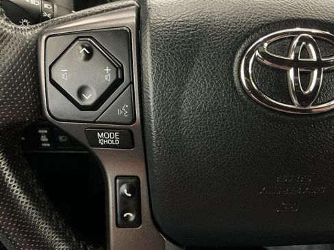 Used 2019 Toyota Tacoma SR5 AWD/4WD image 21