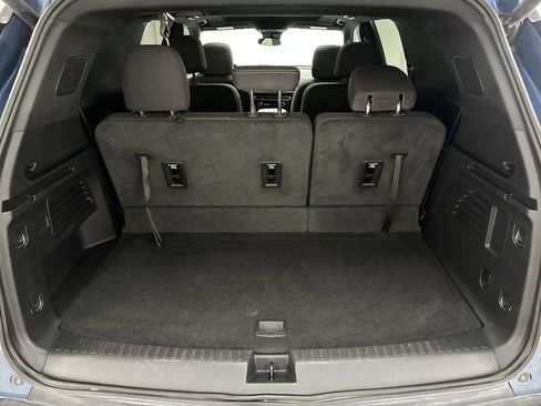 Used 2024 Chevrolet Traverse LT w/ LPO, Floor Liner Package AWD/4WD image 27