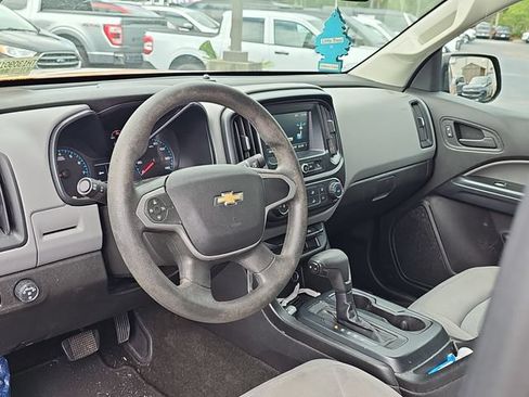 Used 2017 Chevrolet Colorado W/T w/ WT Convenience Package RWD image 11