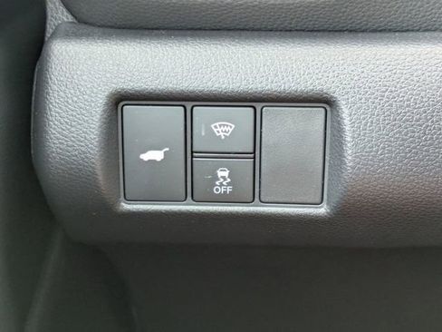 Used 2025 Honda Pilot TrailSport image 26