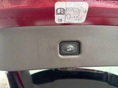 Used 2019 Lincoln Nautilus Reserve image 12