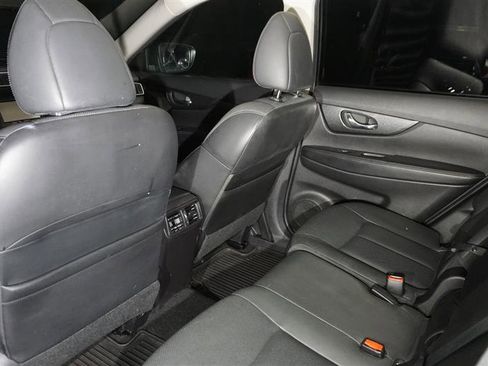 Used 2014 Nissan Rogue SL image 12