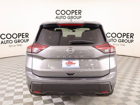 Used 2024 Nissan Rogue SV image 20
