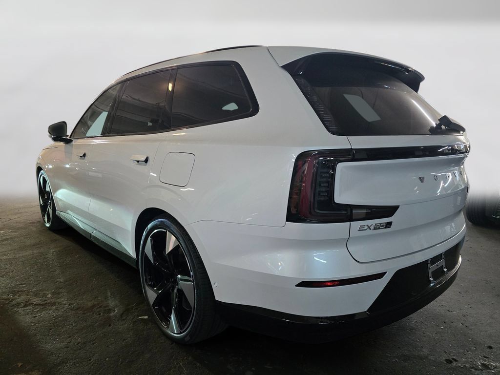 Used 2025 Volvo EX90 Ultra AWD/4WD image 8