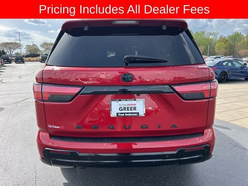 Used 2024 Toyota Sequoia Platinum AWD/4WD image 21