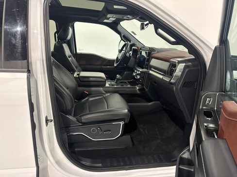 Used 2021 Ford F150 Lariat w/ Equipment Group 502A High AWD/4WD image 22