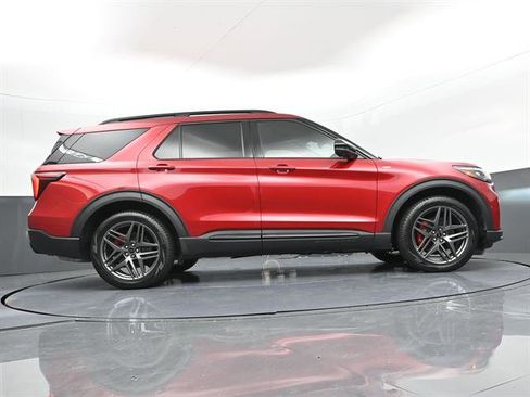 Used 2025 Ford Explorer ST-Line w/ Premium Package RWD image 39