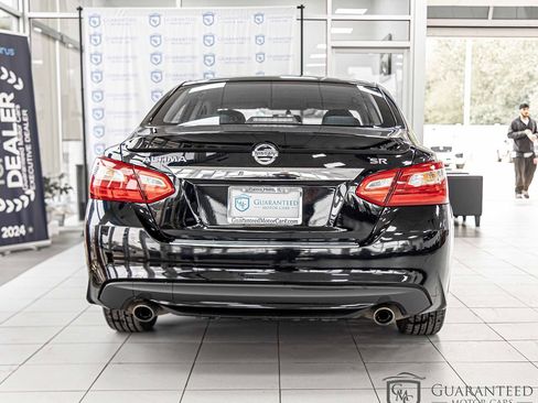 Used 2016 Nissan Altima 2.5 SR FWD image 14