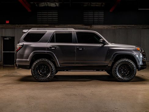 Used 2021 Toyota 4Runner Nightshade AWD/4WD image 11